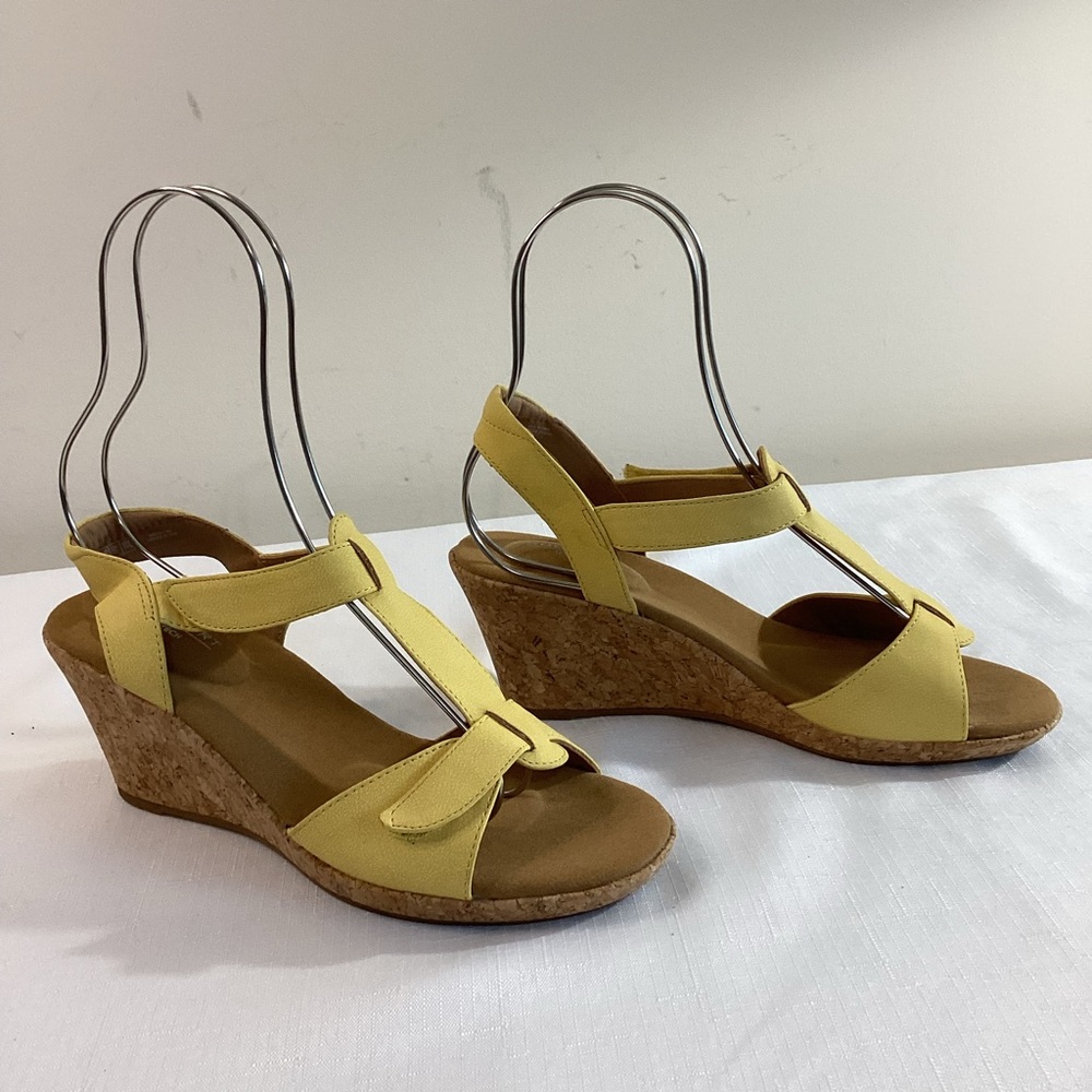 Rockport Yellow Cork Wedge Sandals Size 7